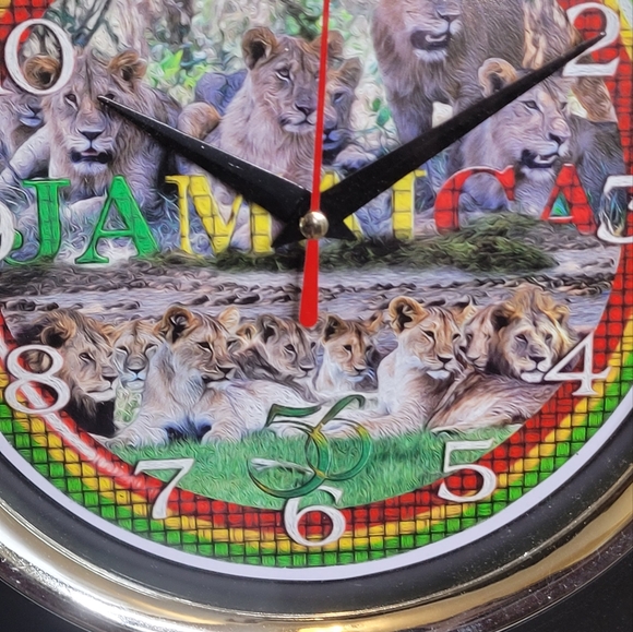 Wall Clock - Picture 2 of 7